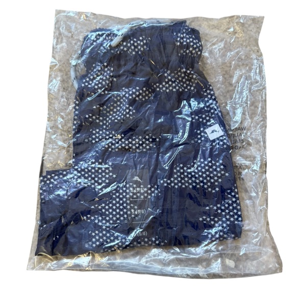 TOMMY BAHAMA Boys Hybrid Shorts, NWT - Picture 2 of 2